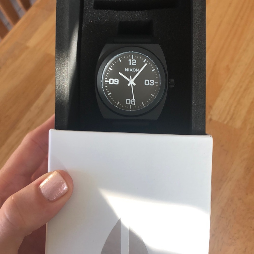 Nixon Time Teller Watch